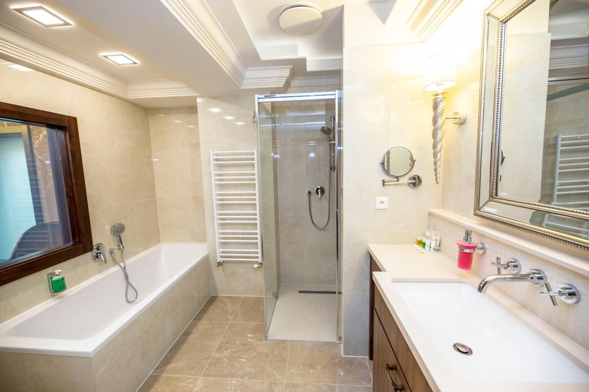 Dvorana Hotel 4*